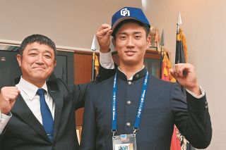 中日ドラフト3位、森駿太内野手「坂本勇人選手に少しでも近づく」　球団が桐光学園高を訪れ指名あいさつ