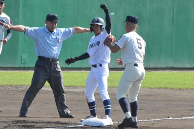 沖縄尚学が準決勝進出　継続試合再開で　高校野球秋季九州大会