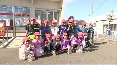 園児がハロウィーンパレード　カラフルな衣装まとい　岩手・盛岡市