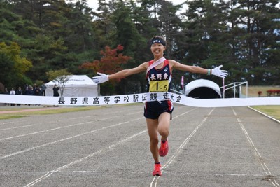 長野東が優勝　18年連続18回目の都大路へ　高校駅伝・長野女子