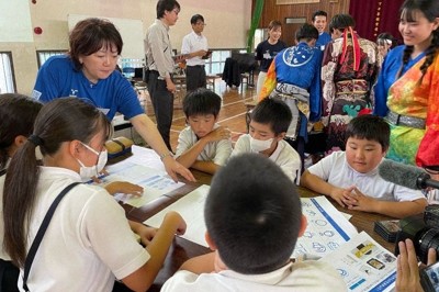 郷土愛深めて　小学生が「大ハンヤ」彩るグッズデザイン　鹿児島