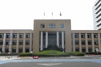 職員への暴言、警告3回で対応終了を検討　佐賀県がカスハラ対応指針