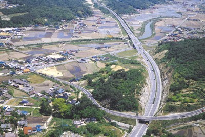 日本一長い私道で自転車レース　全長32キロ　山口・宇部で12月