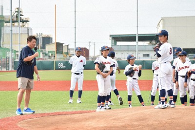 「球の切れがすごい」　松坂大輔さんが小学生20人に野球教室　福岡