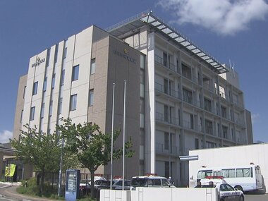 去年人身事故起こし免許取消処分受ける…信号待ちの車に追突し相手にケガさせ逃走か 22歳会社員の男逮捕