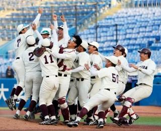 東京六大学野球、早大が春秋連覇　優勝決定戦で明大に快勝