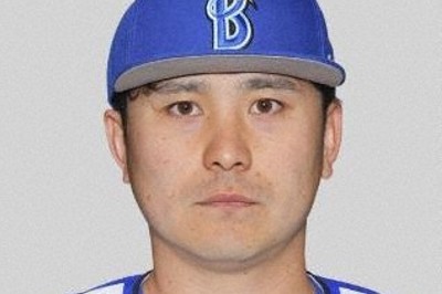 DeNA佐野、FA行使せず残留　「ベイスターズに恩返ししたい」