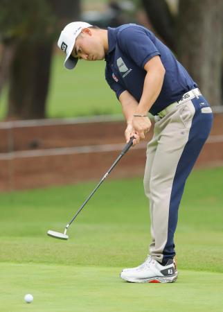 松山英樹と蝉川泰果が２位で並ぶ　ダンロップ男子ゴルフ第２日