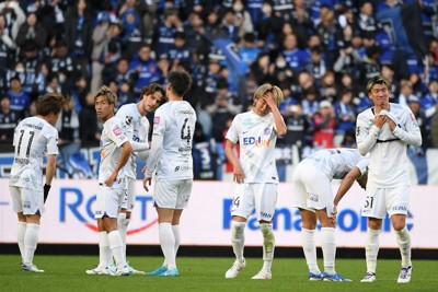 終盤失速でV逃した広島　課題は「ここ数試合と同じ」　サッカーJ1