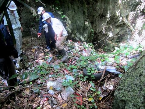 平和祈念公園で長年放置された不法投棄ごみ　撤去が進まない理由は　沖縄県が県議会で答弁「把握や撤去案を検討」