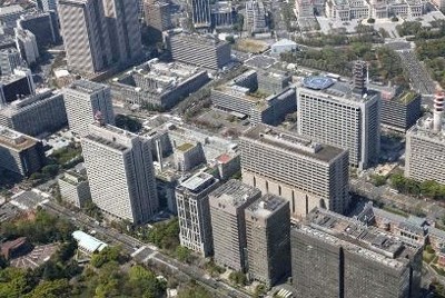 国家公務員に冬のボーナス　法改正後、追加支給で平均72万円