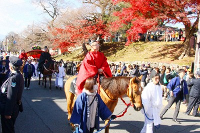 奈良最大の「春日若宮おん祭」　1000人が時代行列、古都を彩る