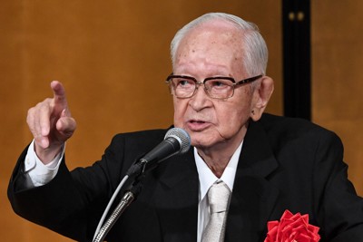 渡辺恒雄さん死去　98歳　読売新聞グループ本社代表取締役主筆