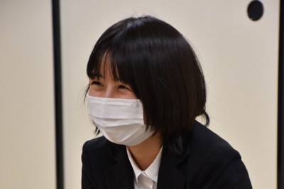 将棋の中七海女流三段、デビュー戦白星　「目の前の対局頑張りたい」