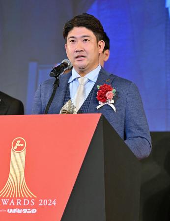 菅野、オリオールズに「熱意」　巨人から移籍、入団で会見